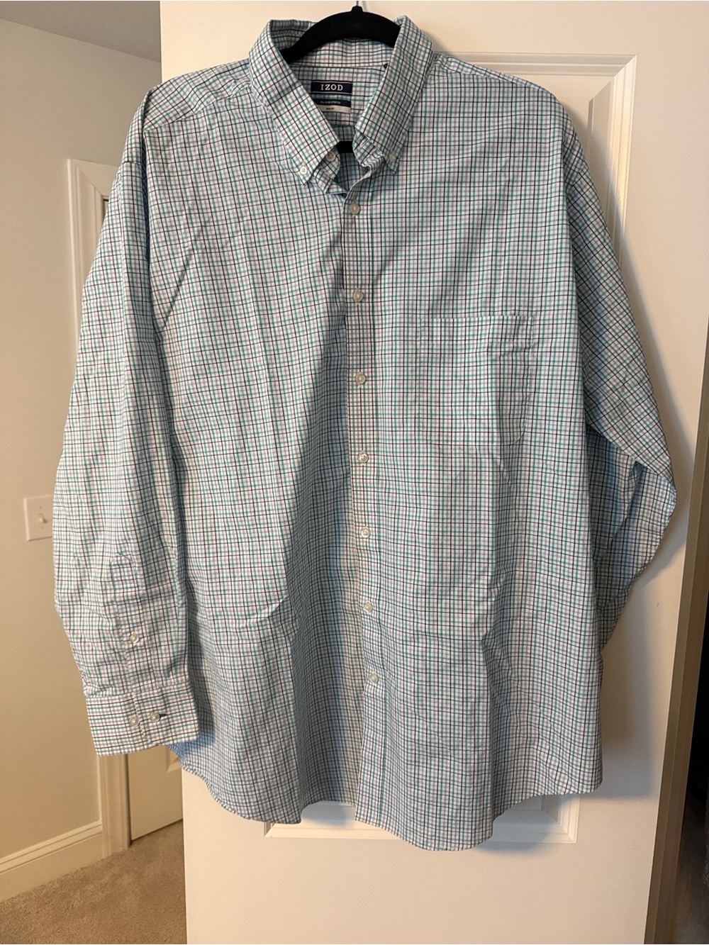 Izod Men's Light Blue and Green Plaid Button-Up Shirt